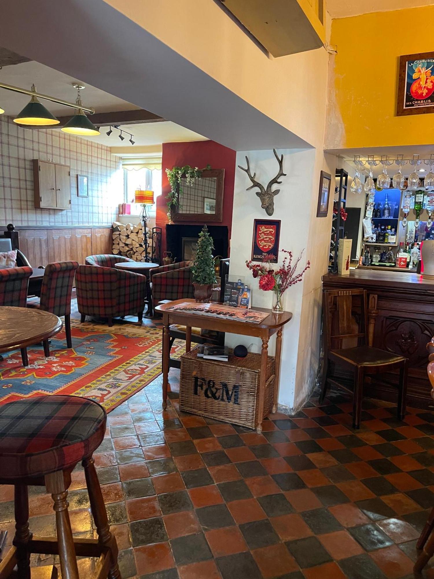 مبيت وإفطار ميلتون موبراي The Kings Arms المظهر الخارجي الصورة