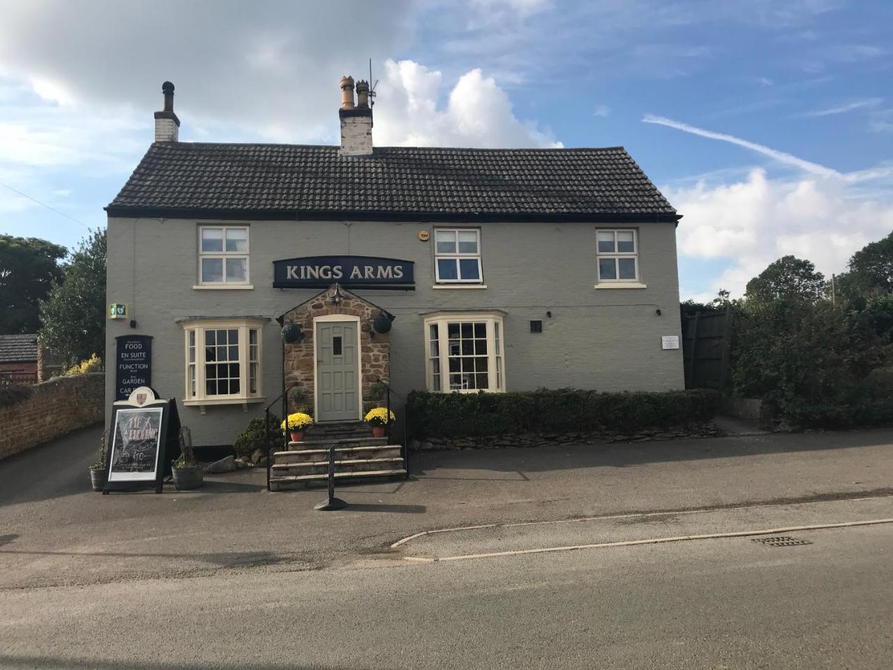مبيت وإفطار ميلتون موبراي The Kings Arms المظهر الخارجي الصورة